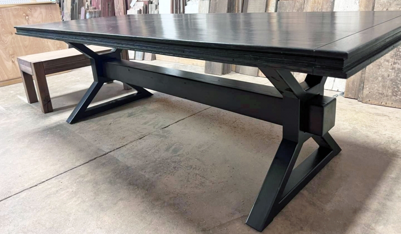 Onyx Table General Finishes Design Center   Gf Scd Custom Furniture Erin 20220901 Lake County Barnwood Table1 Onyx Water Based Stain General Finishes 