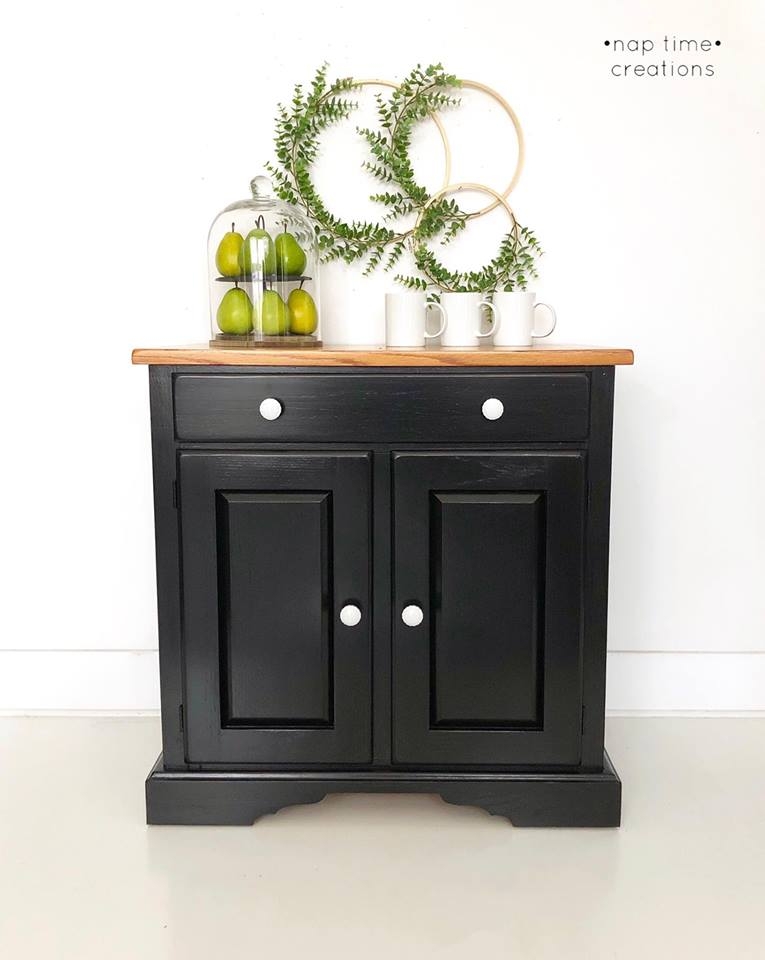 https://designs.generalfinishes.com/sites/default/files/styles/post_main_image/public/post-images/scd-black-erin-20190109-nap-time-creations-cabinet-lamp-black-milk-paint-general-finishes.jpg?itok=5VMXoTD0