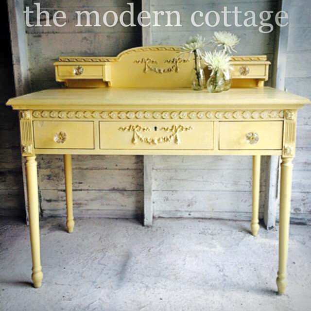 Vintage yellow outlet desk