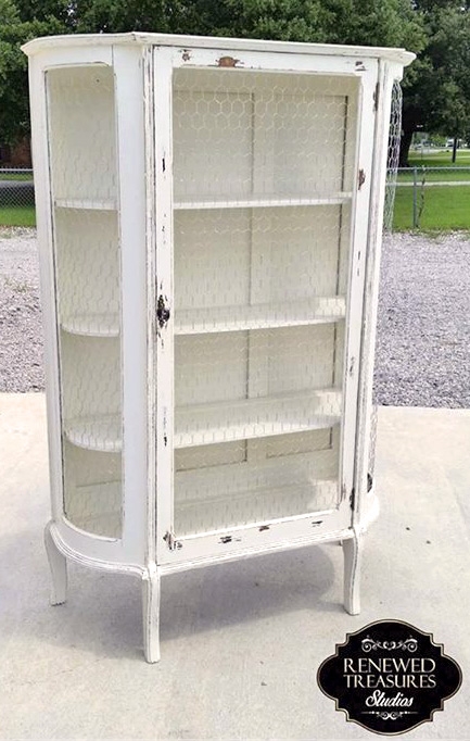 Darling Vintage Curio Cabinet In Antique White General Finishes